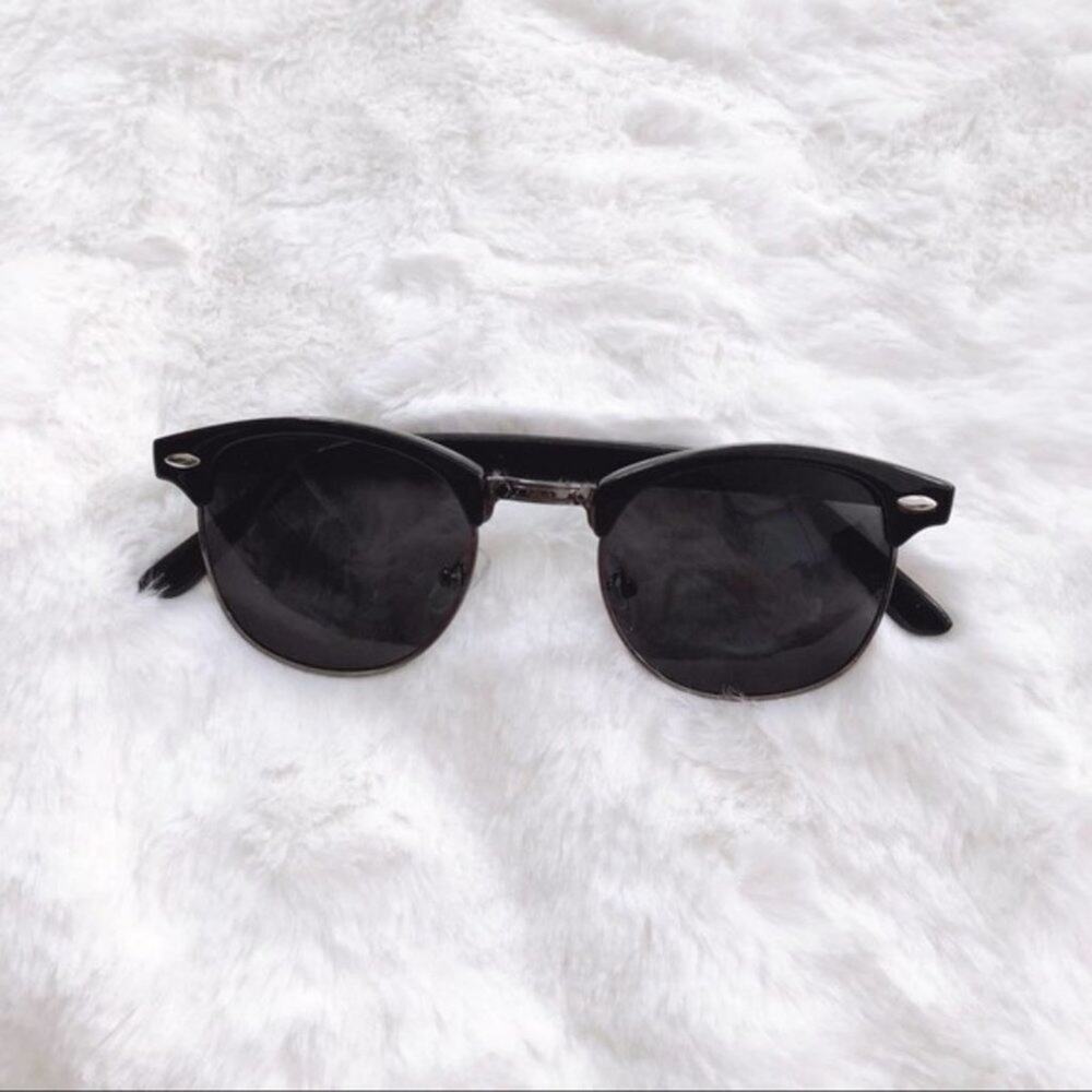 Harris Black Horn Rimmed Sunglasses